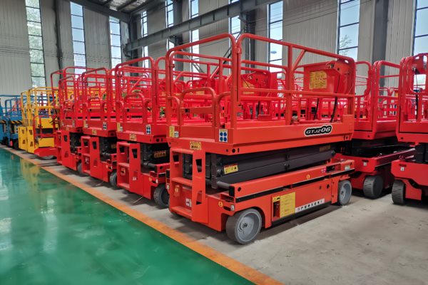 剪刀式高空作業(yè)平臺(tái)車(chē)選型指南與技術(shù)參數(shù)
